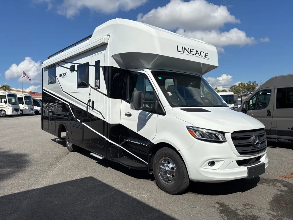 2026 Grand Design Lineage Series M 25TK - Photo 2