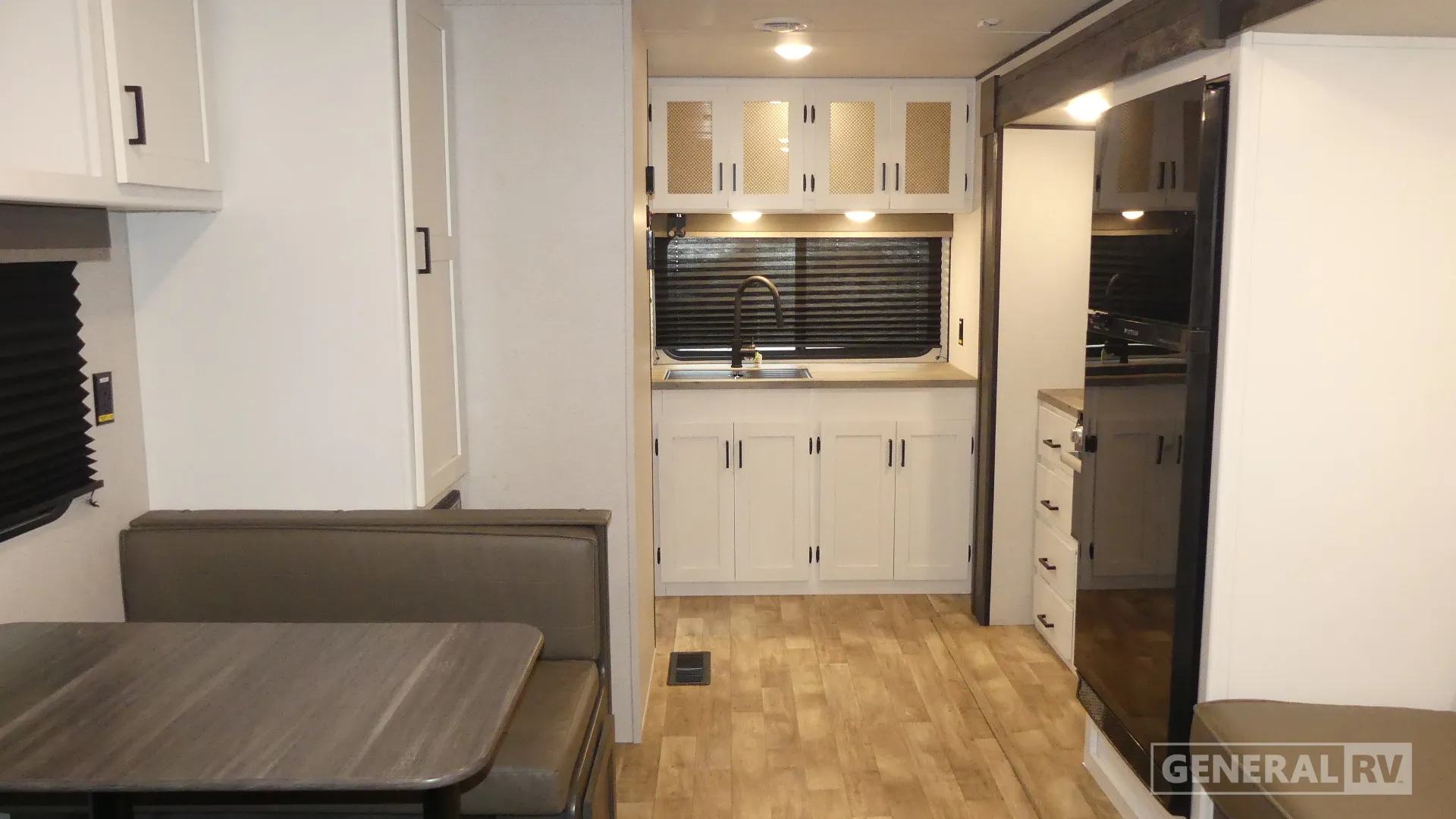 2023 Keystone Hideout 22MLS - Photo 3