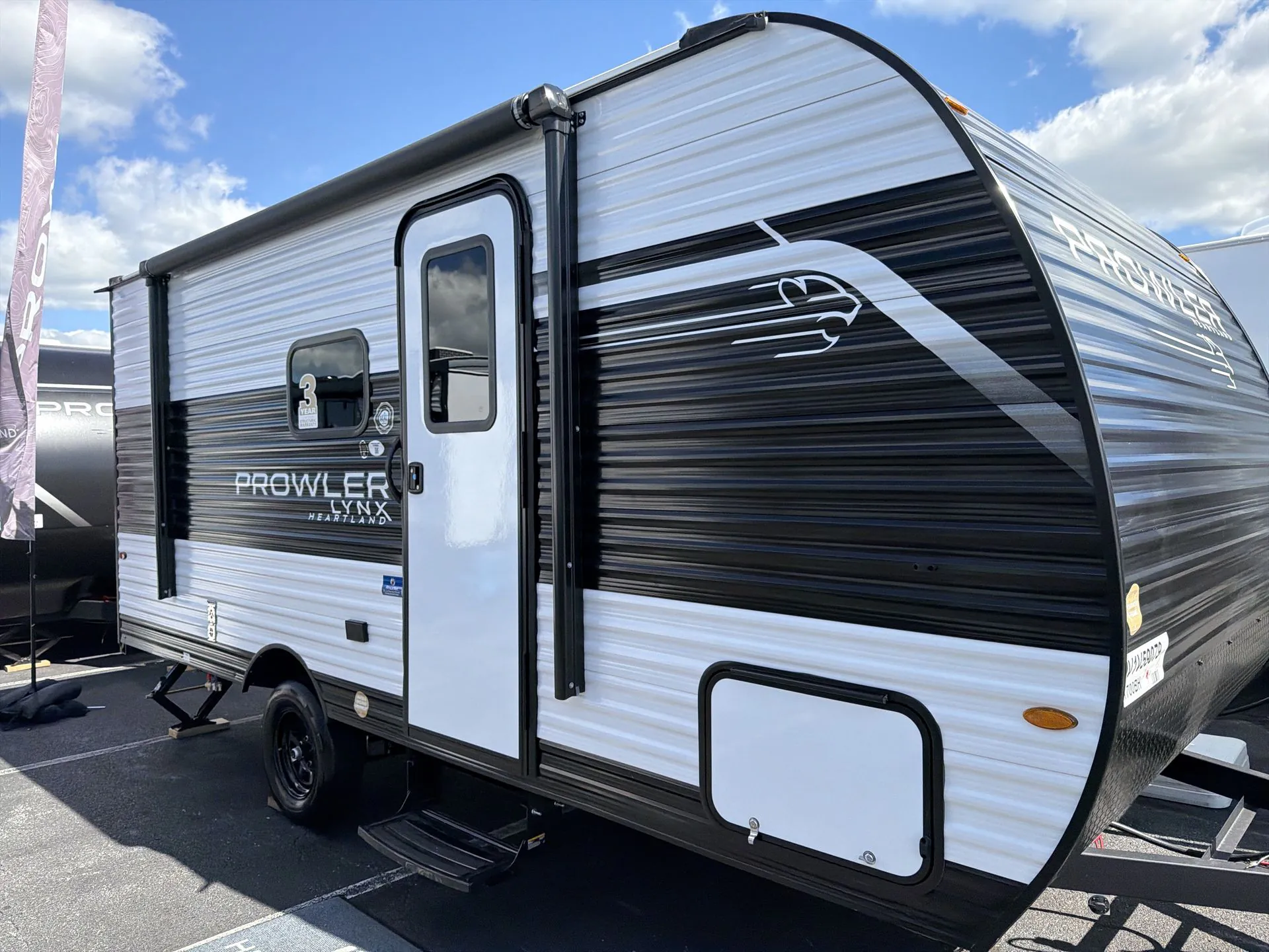2027 Heartland Prowler Lynx 1700BH - Photo 2