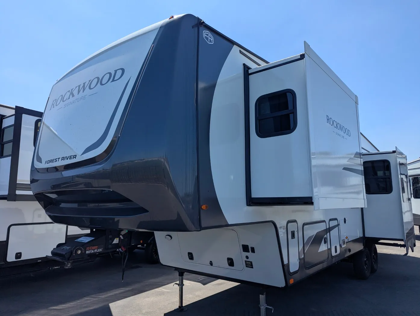 2026 Forest River Rockwood Signature R371RK - Photo 4