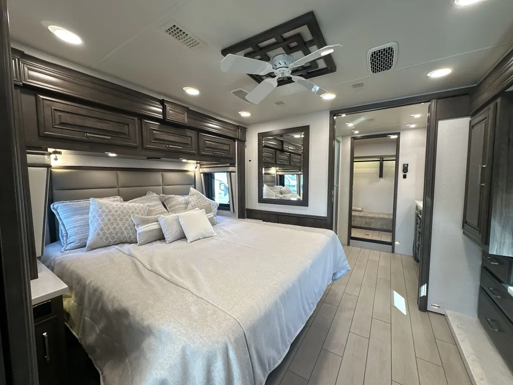 2026 Entegra Coach Aspire 44D, Photos photo 10