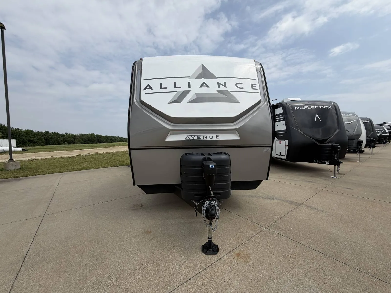 2026 Alliance RV Avenue 298RL - Photo 3