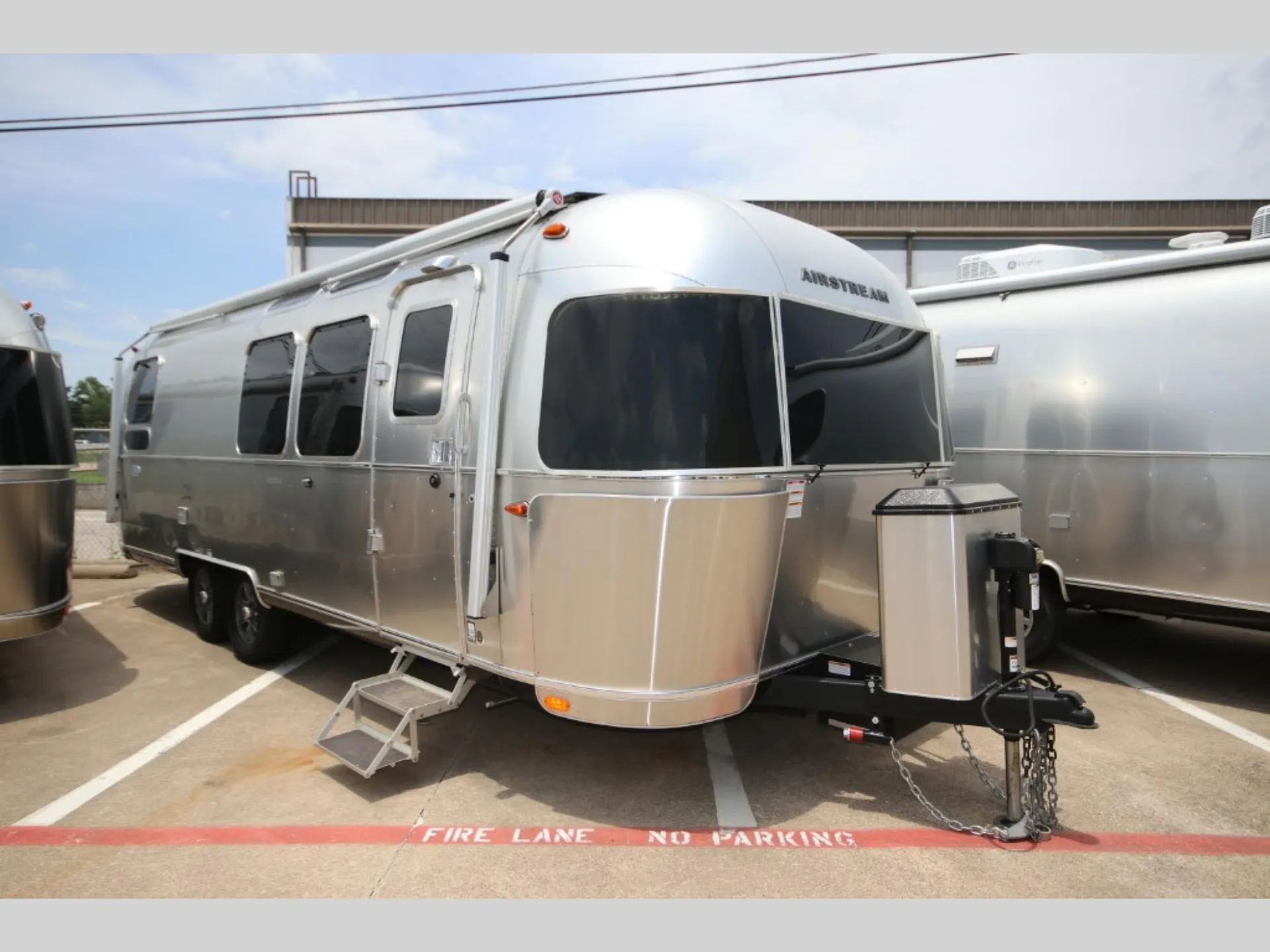 2023 Airstream Pottery Barn 28RB - Photo 4