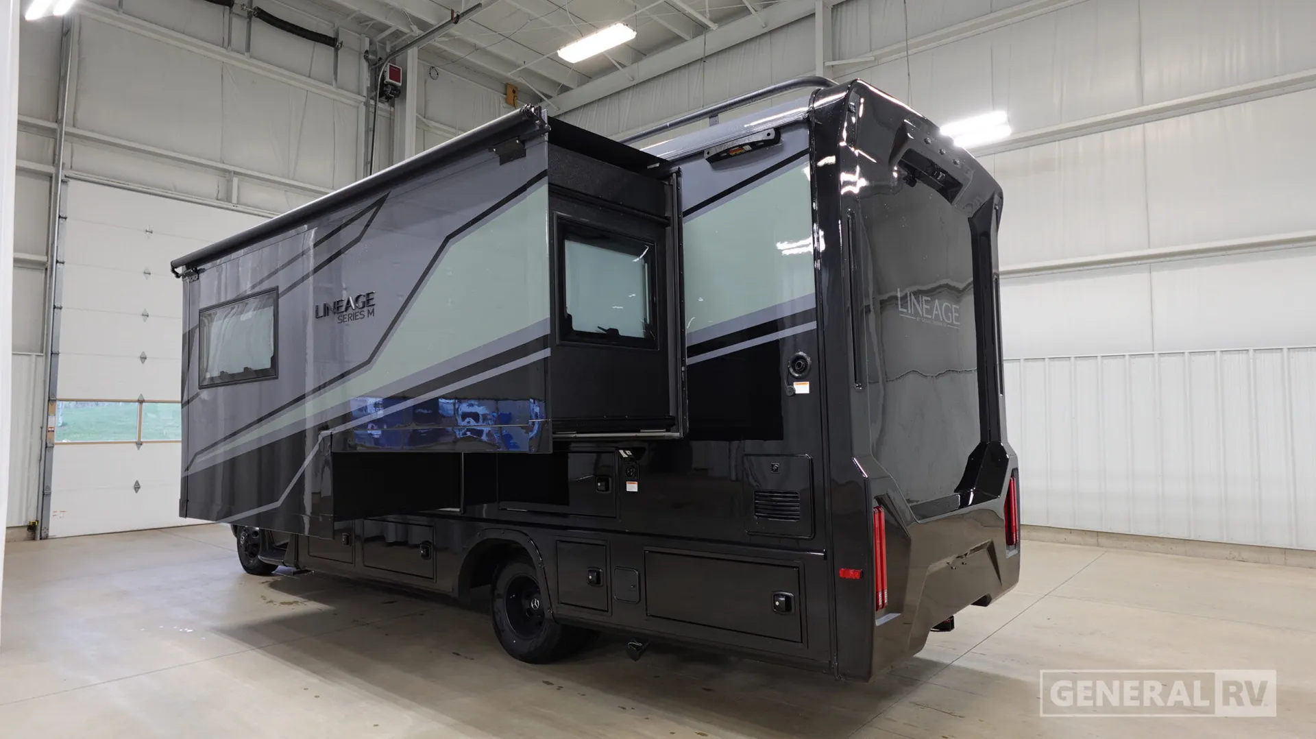 2026 Grand Design Lineage Series M 25FW - Photo 4