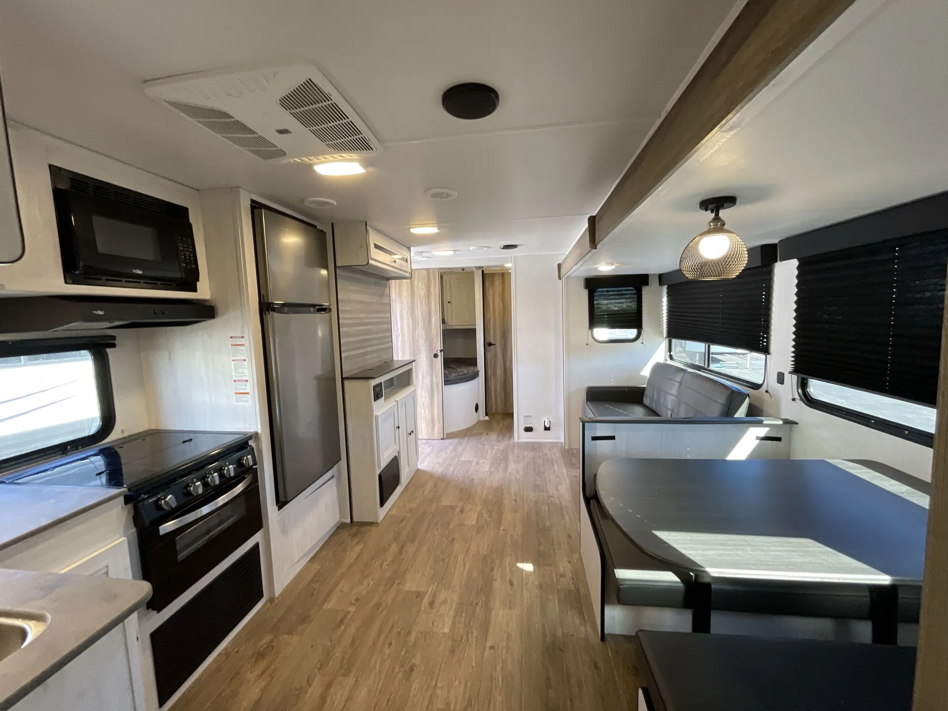 2024 Heartland Trail Runner 31DB — living area main
