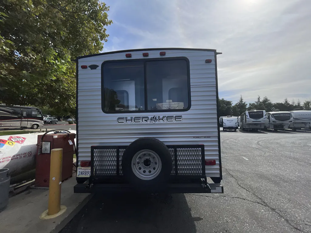 2021 Forest River Cherokee 306MM, Photos photo 7