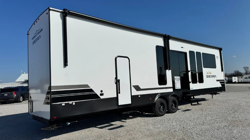 2026 Forest River Sierra Destination Trailers 422FKL — Photo 7