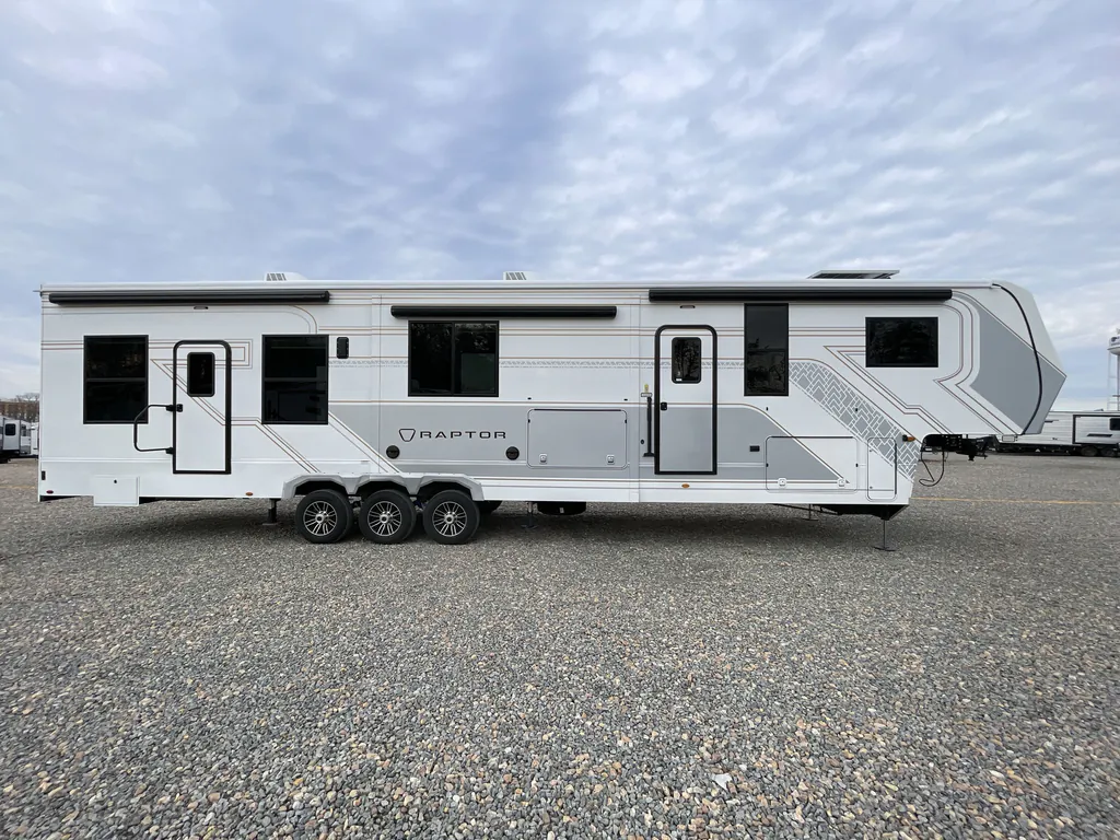 2026 Keystone Raptor 441, Photos photo 4