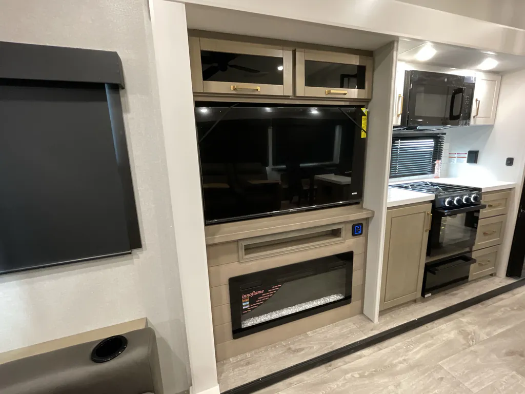 2026 Jayco Eagle 321RSTS, Photos photo 13
