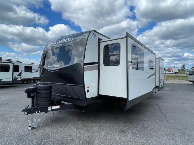 2026 Forest River Rockwood Ultra Lite 2608BS - Photo 3