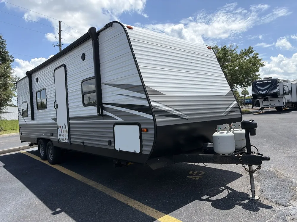 2021 Coleman Coleman Lantern LT 274BH - Main photo