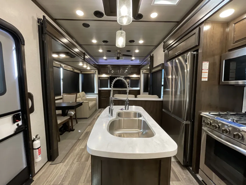 2022 Dutchmen Yukon 410RD — front