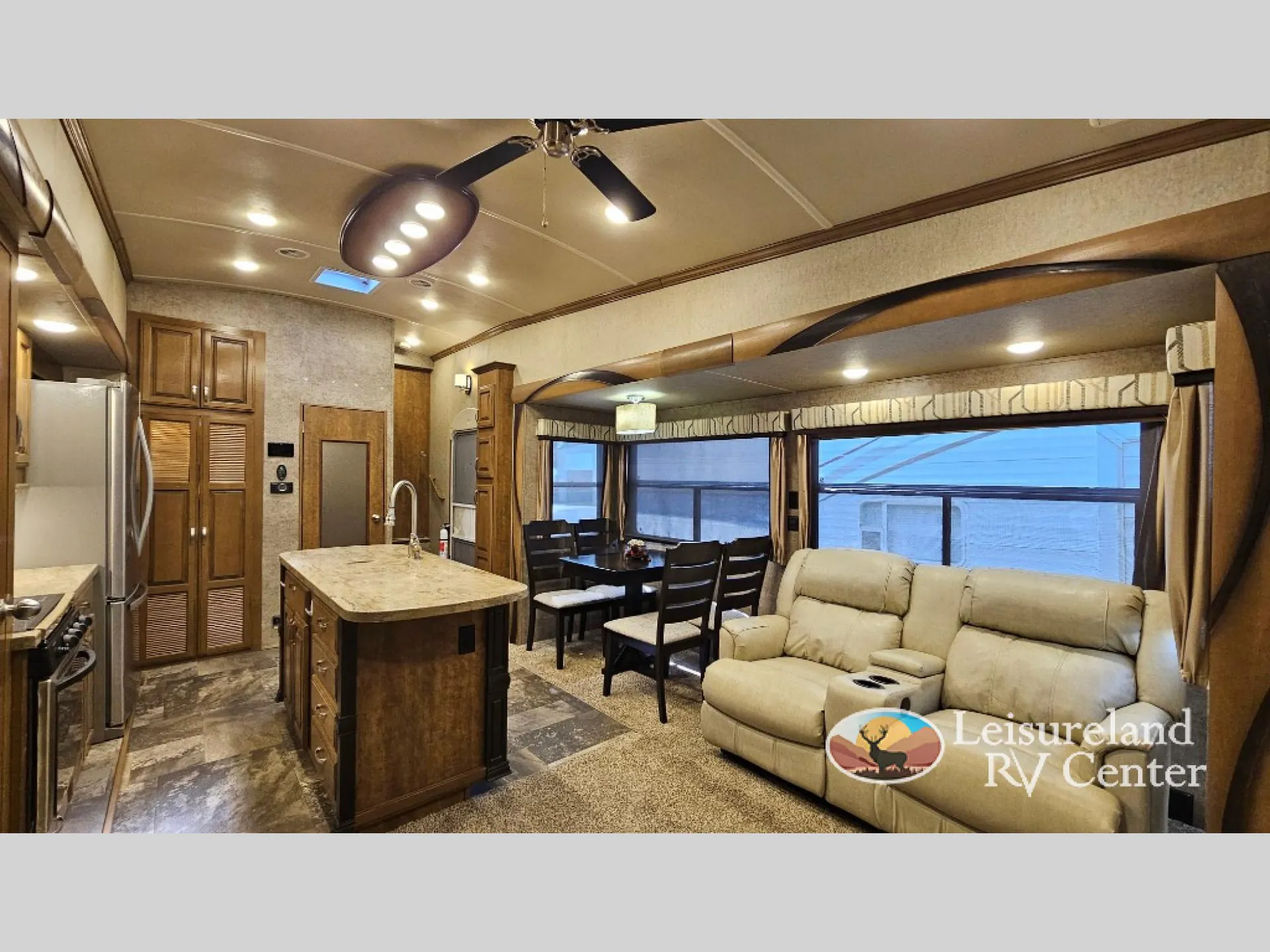 2018 Forest River Cedar Creek Hathaway Edition 38FBD — Photo 6