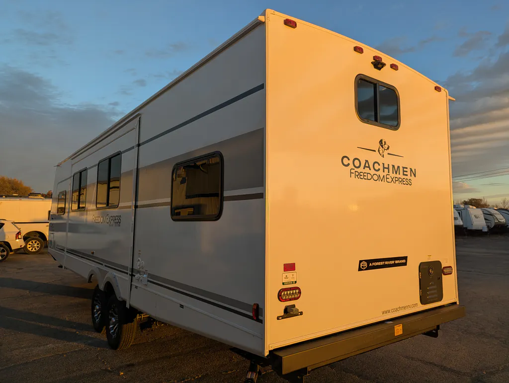 2026 Coachmen Freedom Express Select 30SE, Photos photo 96