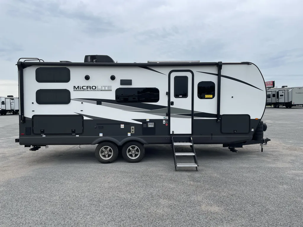 2024 Forest River Flagstaff Micro Lite 25BRDS, Photos photo 5