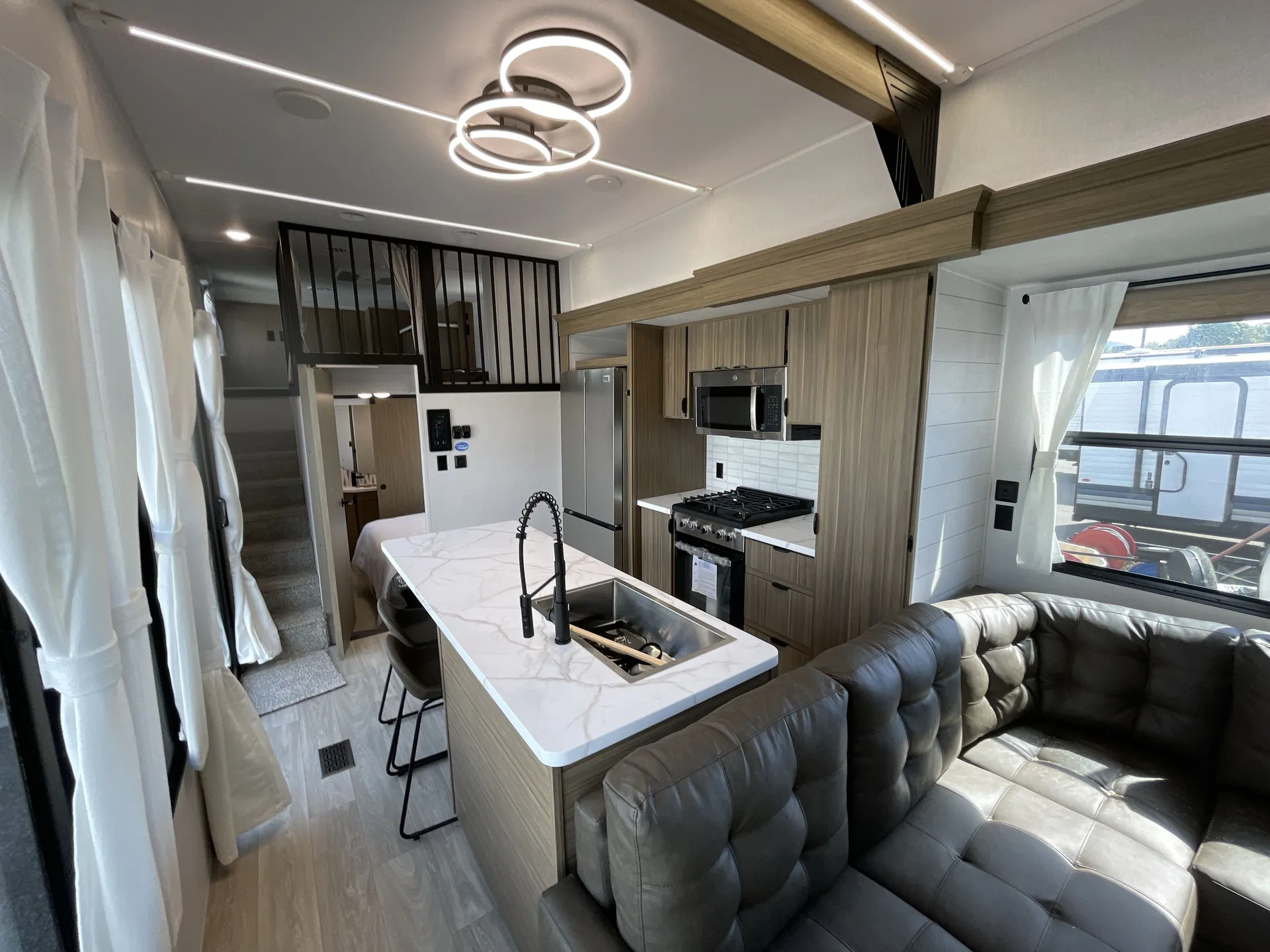 2027 Forest River Salem Villa 40ZZZ — living area main