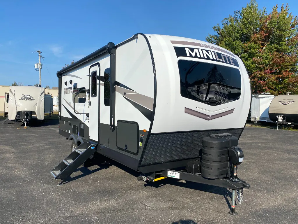2025 Forest River Rockwood Mini Lite 2214S - Photo 4