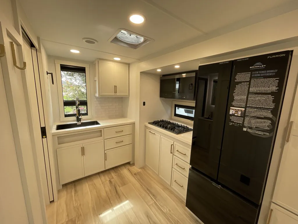 2026 Brinkley Model I 235, Photos photo 12