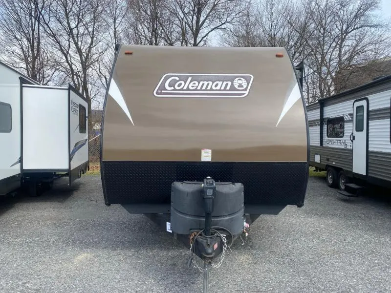 2018 Dutchmen RV Coleman Light 3025RE - Photo 2