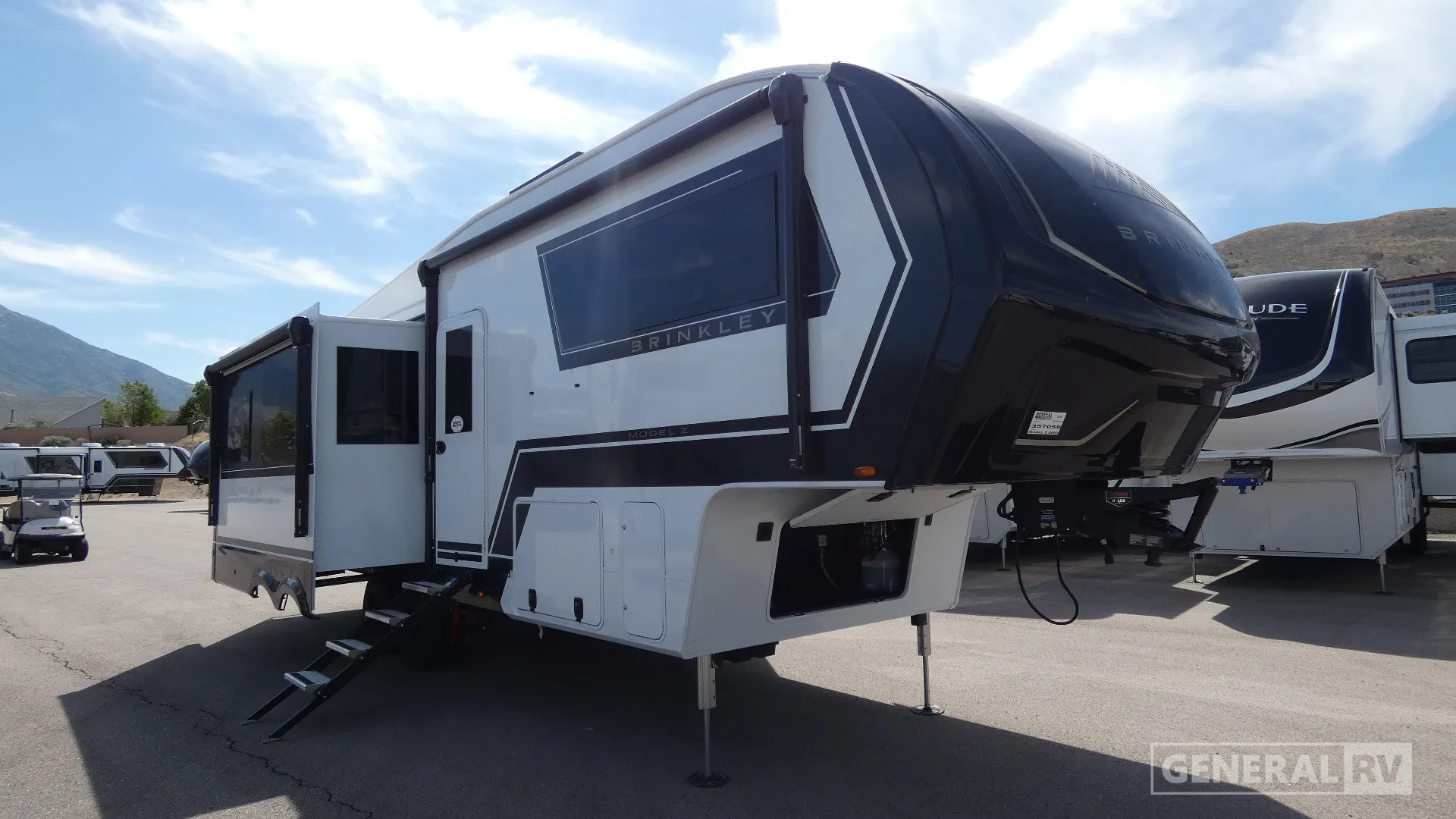 2027 Brinkley Model Z 2900 - Photo 2