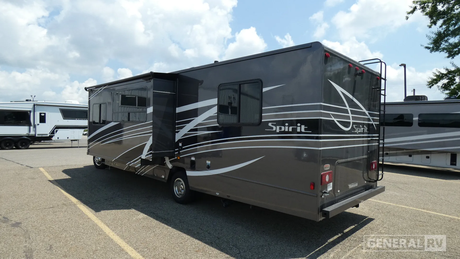 2025 Winnebago Spirit 31K - Photo 4