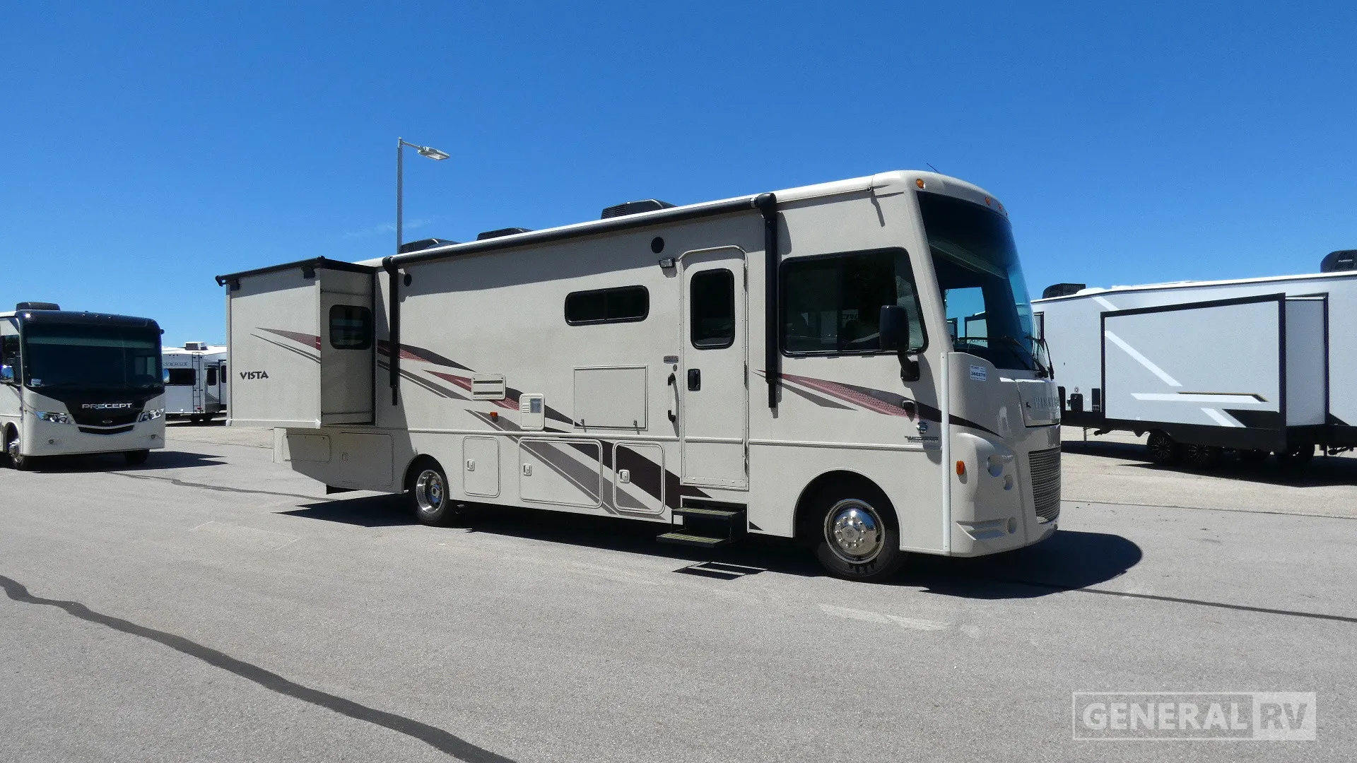 2019 Winnebago Vista 32Y - Photo 2