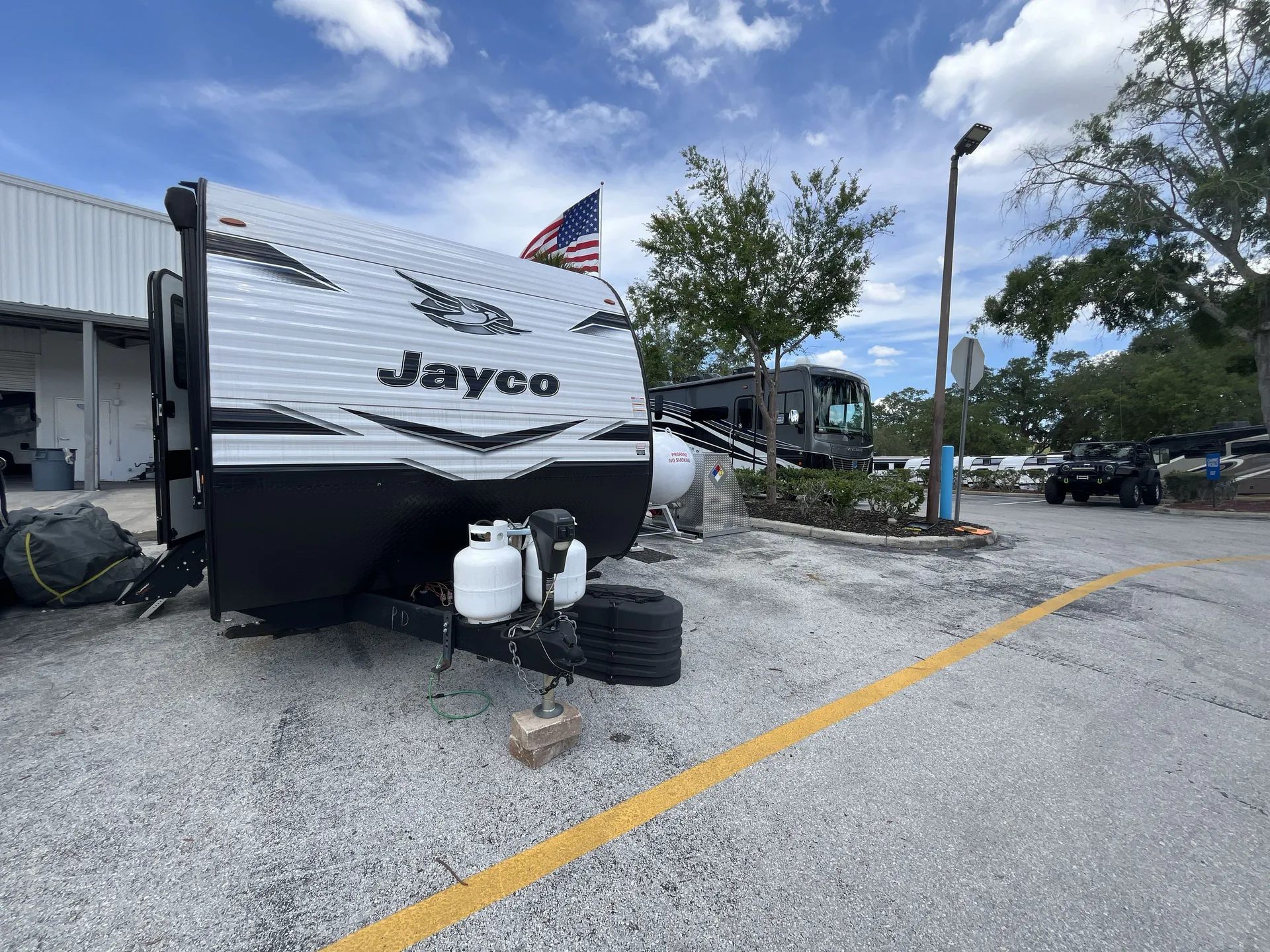 2024 Jayco Jay Flight SLX 210QB - Photo 2