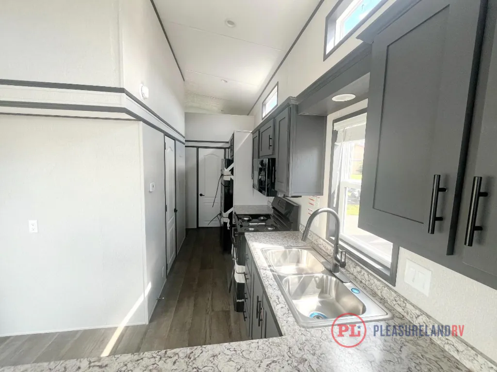 2026 Forest River Quailridge 39FLSKL, Photos photo 12