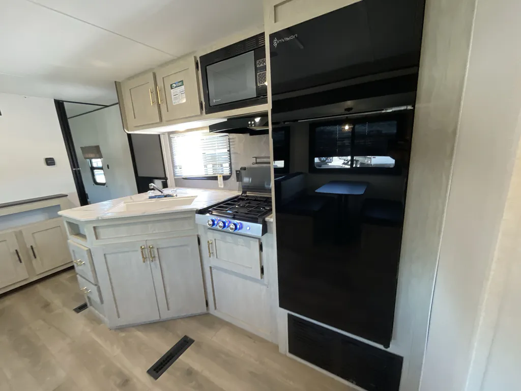 2025 Shasta Shasta I-5 532BEDS, Photos photo 8
