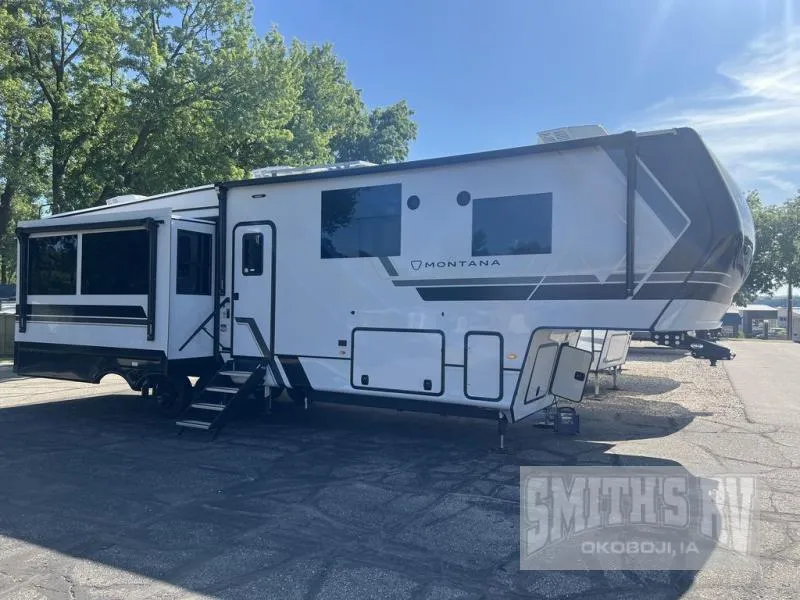 2026 Keystone Montana 3231CK - Photo 3