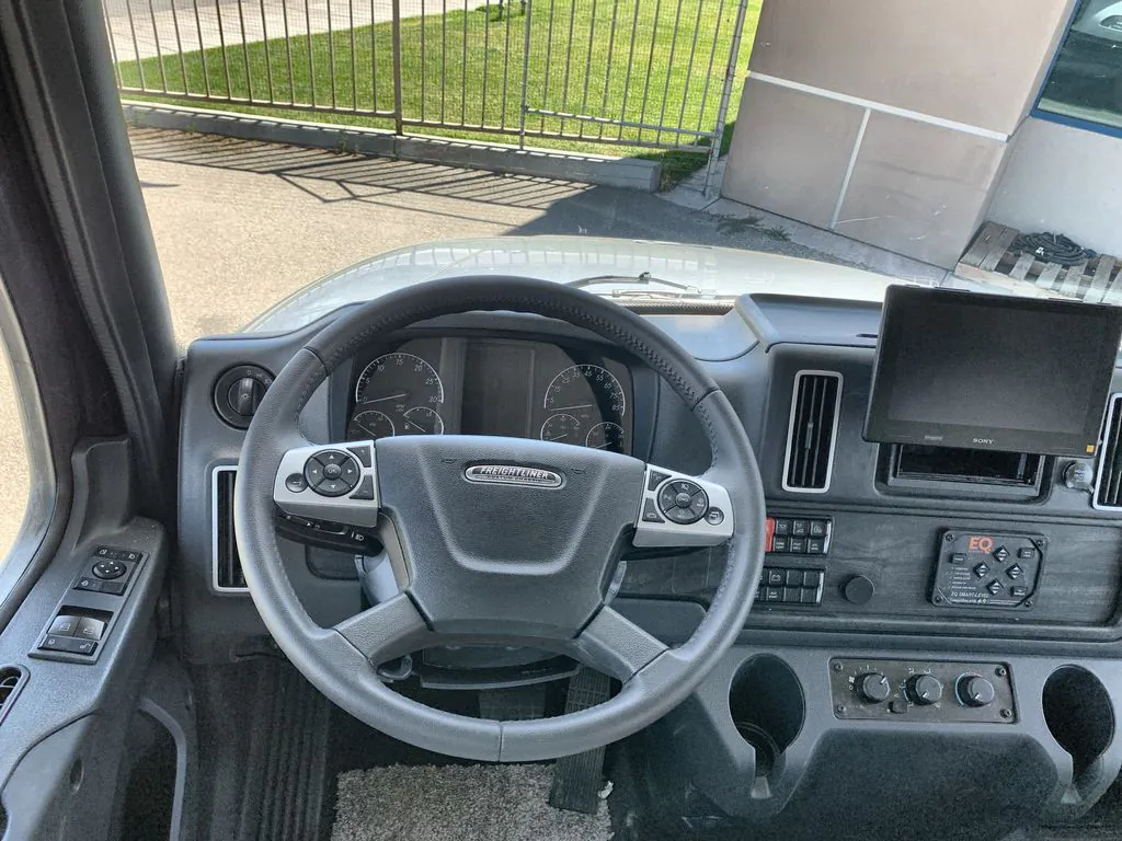 2026 Entegra Coach Accolade 37K, Photos photo 14