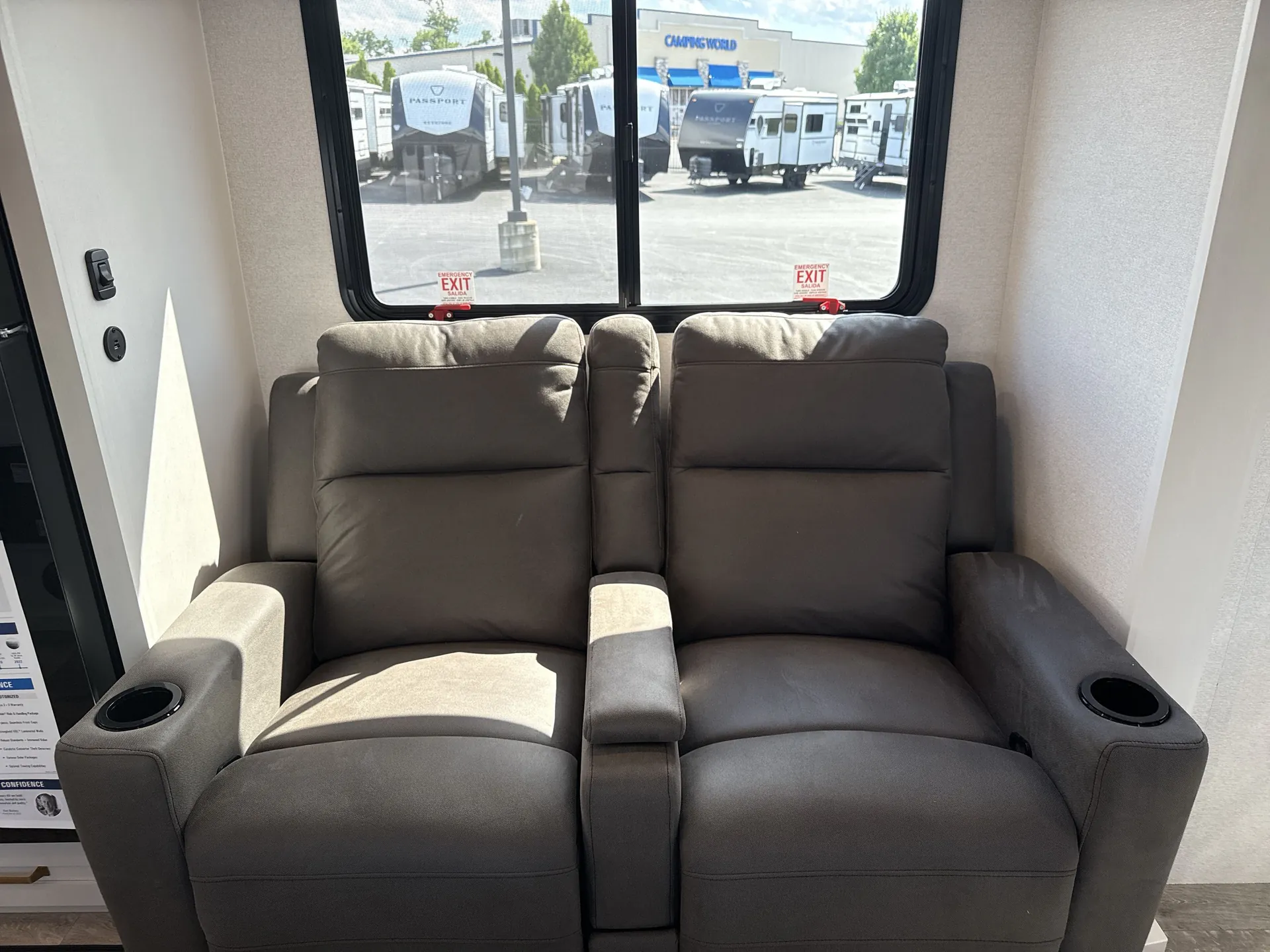 2027 Jayco Eagle 230MLCS - Photo 3