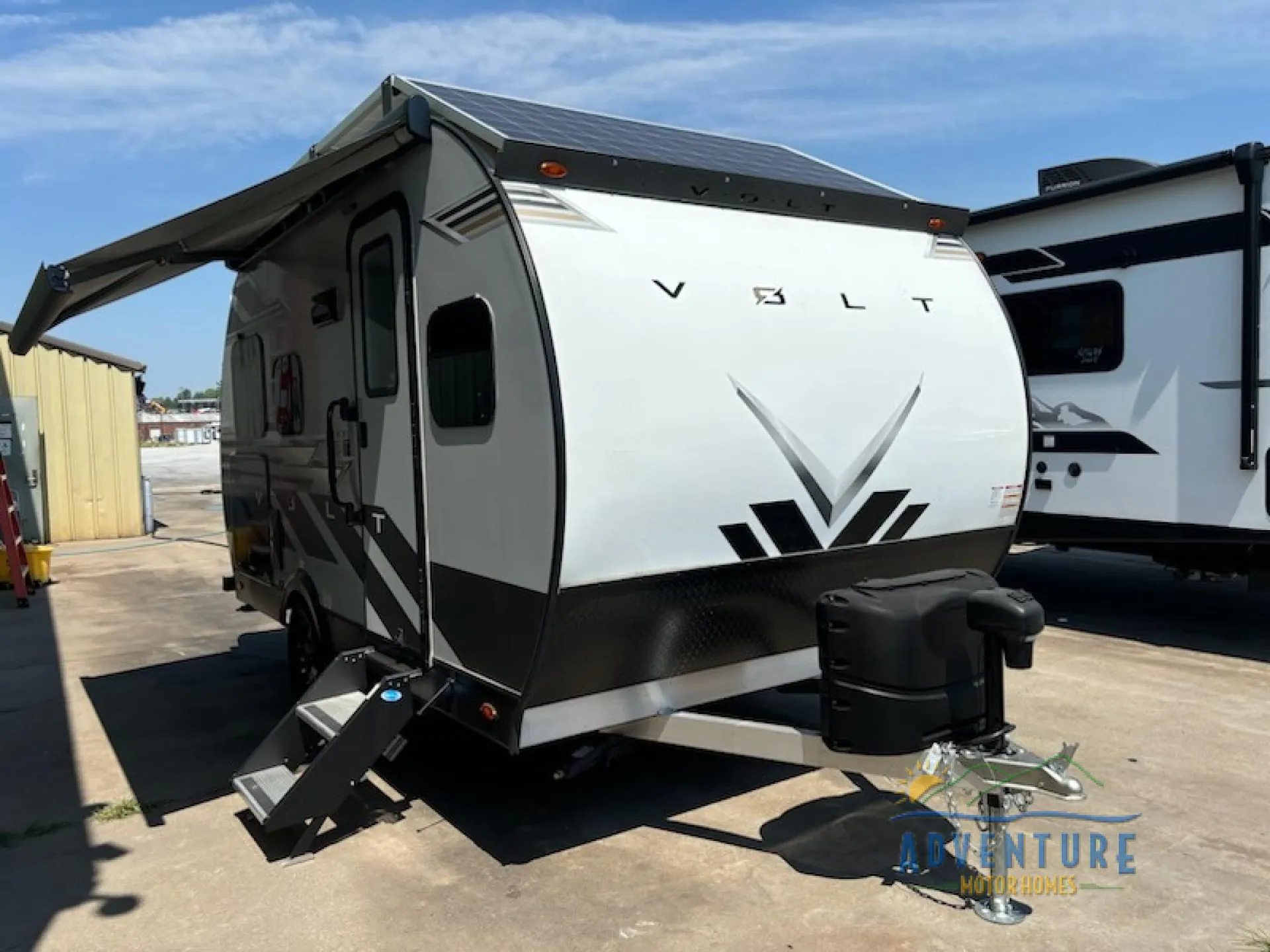 2023 Sunset Park RV Volt 1500 - Photo 2