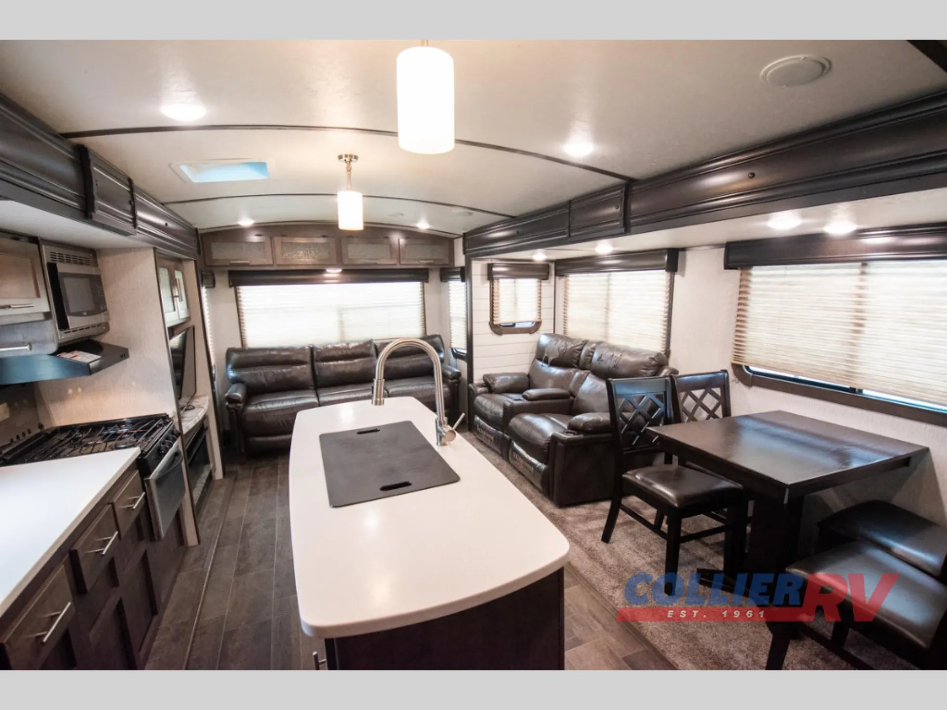2019 CrossRoads Sunset Trail Super Lite 330SI - Photo 3