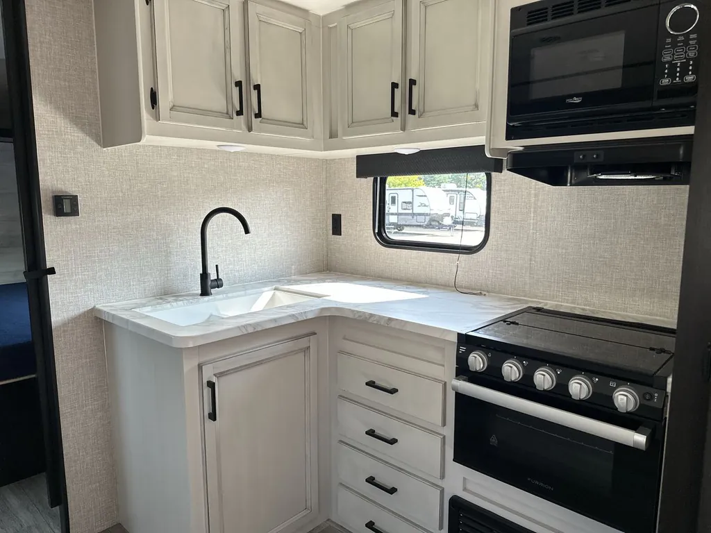 2022 Jayco Jay Flight SLX 8 240RBS, Photos photo 5