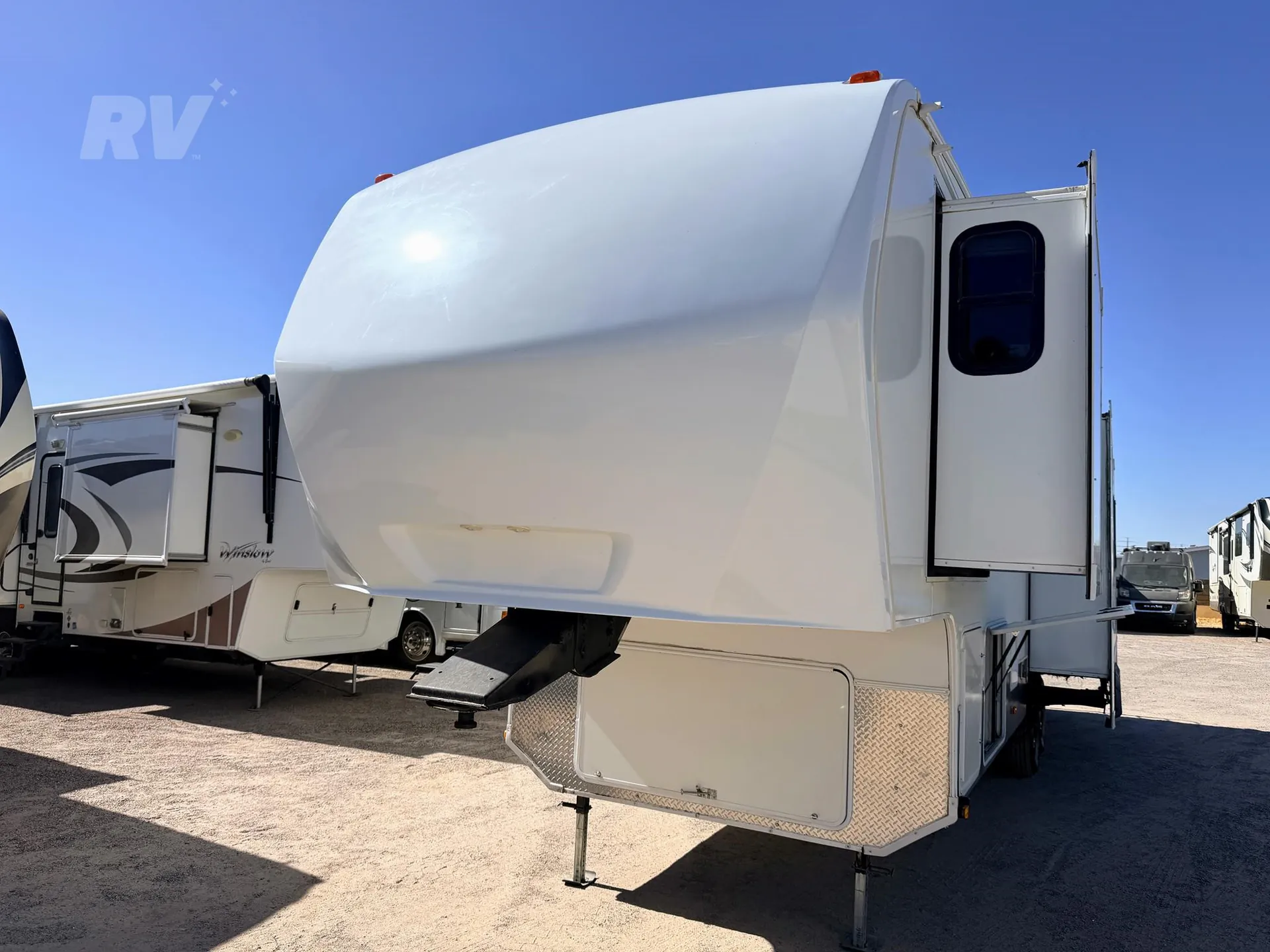 2013 Keystone Avalanche 295RL - Photo 2