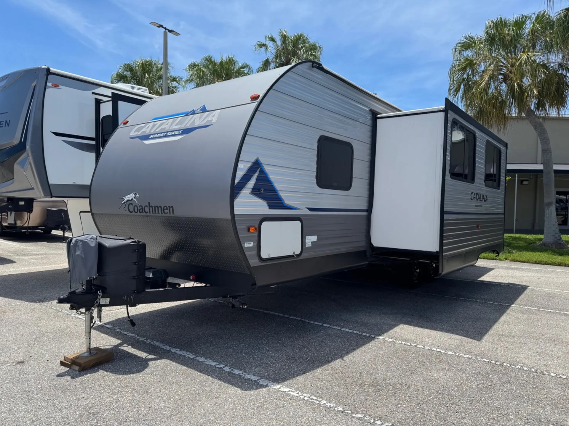 2023 Coachmen Catalina 261BHS - Photo 2