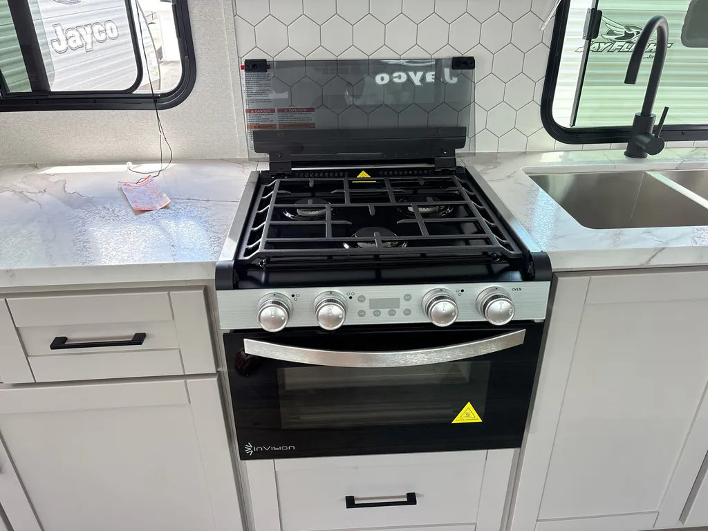 2026 Jayco Jay Feather 29QBH, Photos photo 10