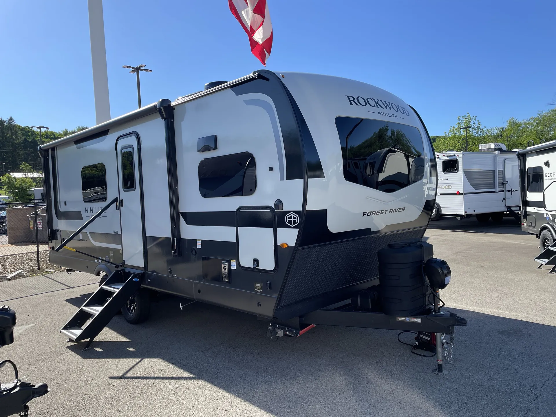 2026 Forest River Rockwood Mini Lite 2523MBR - Photo 2