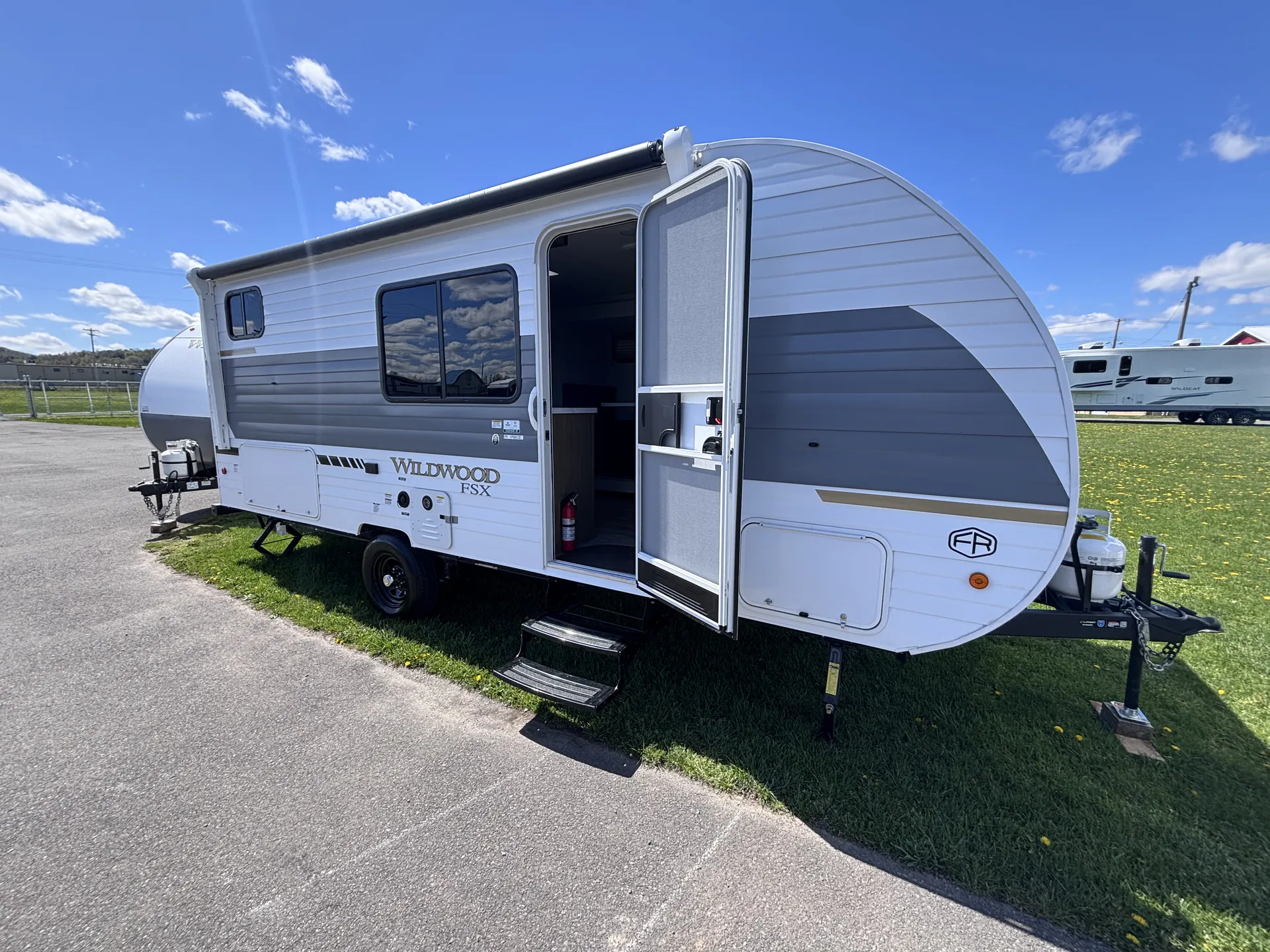 2026 Forest River Wildwood FSX Max Series 189RTK dealer photo 1 from Oak Hill Motors