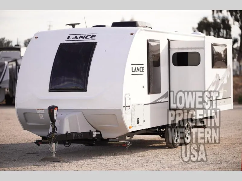 2025 Lance Lance Travel Trailers New    1995 - Photo 2