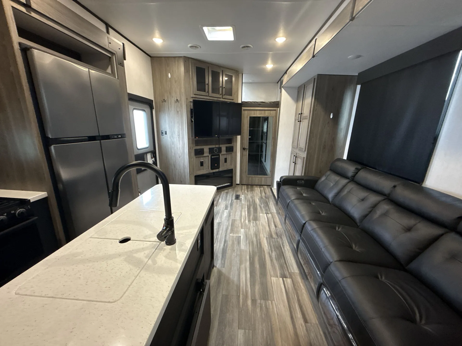 2022 Heartland Road Warrior 397 — living area main