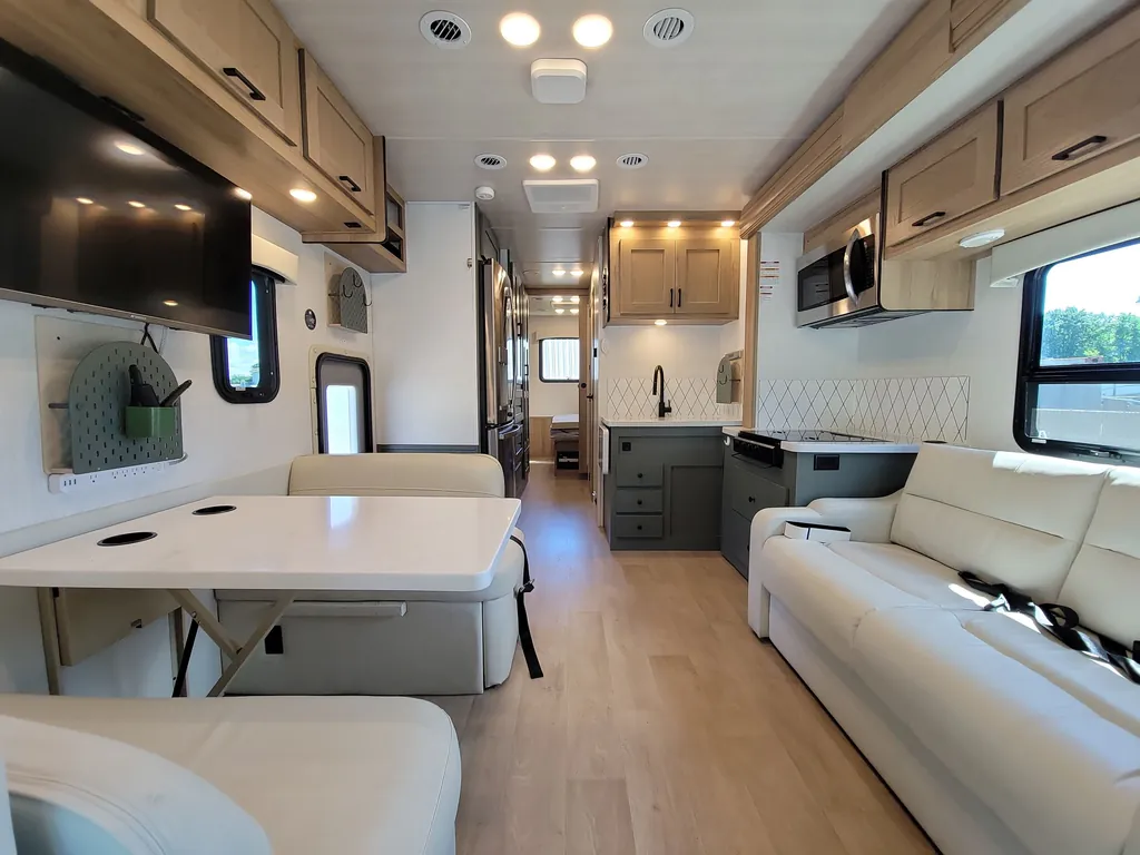 2024 nexus rv Ghost 33DS, Photos photo 2