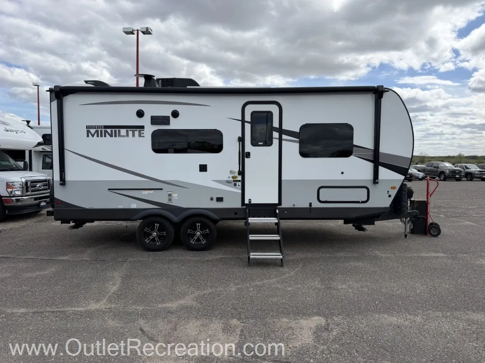 2023 Forest River Rockwood Mini Lite 2204S - Photo 4