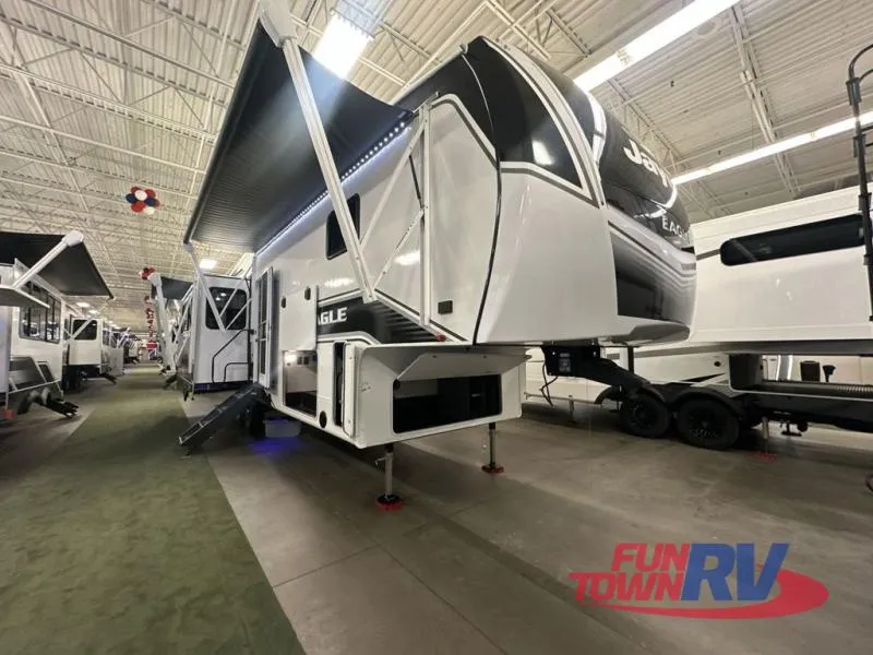 2026 Jayco Eagle 321RSTS - Photo 2