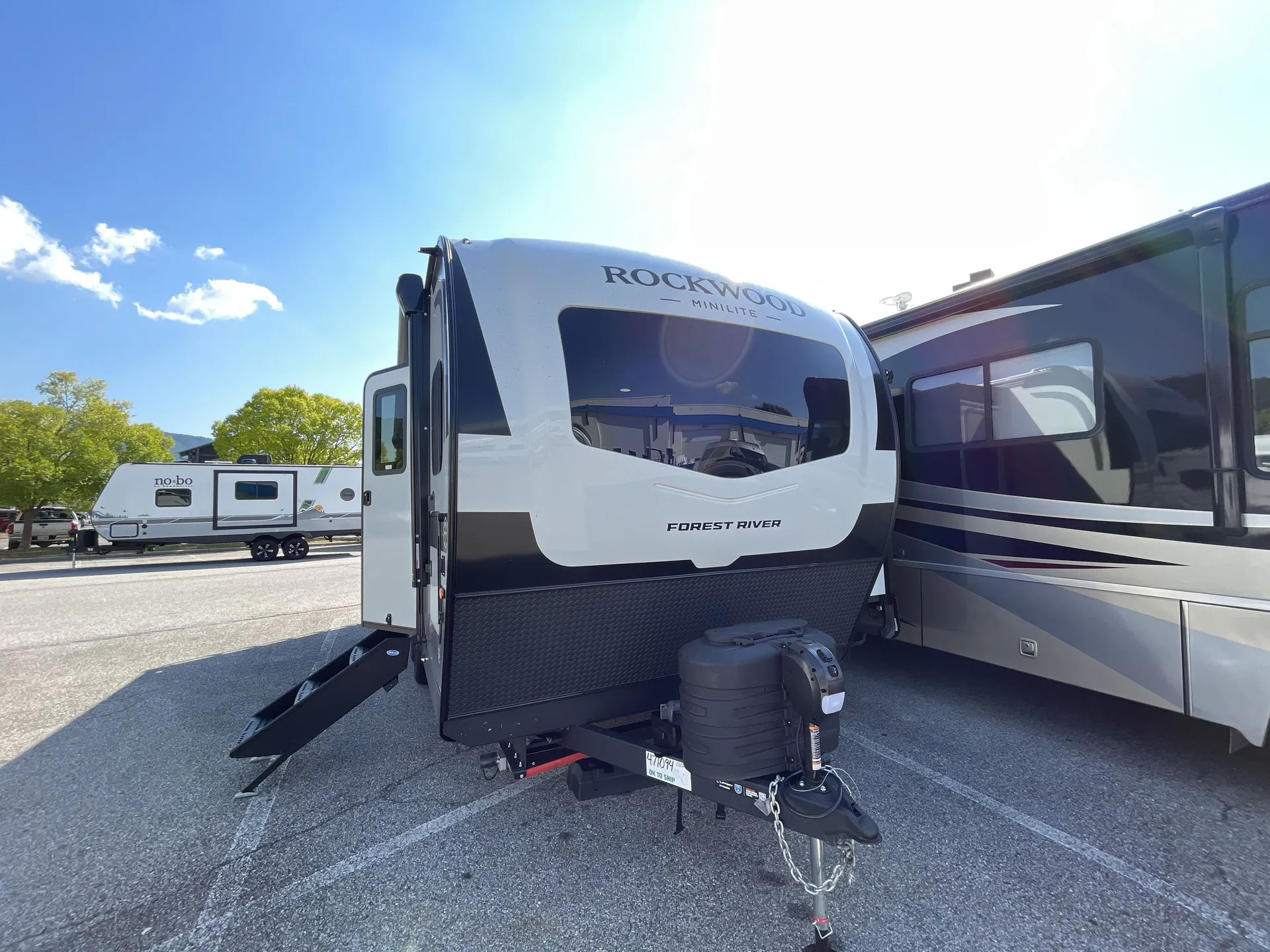 2027 Forest River Rockwood Mini Lite 2506FK