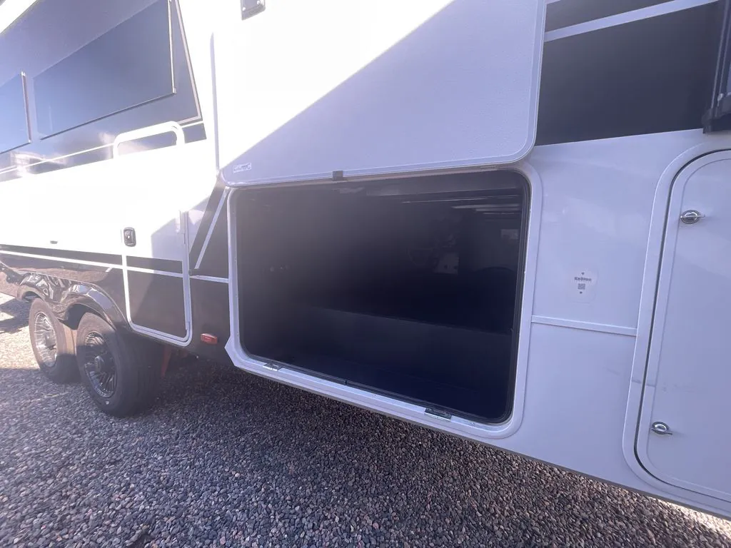 2025 Brinkley Model Z 2670, Photos photo 2