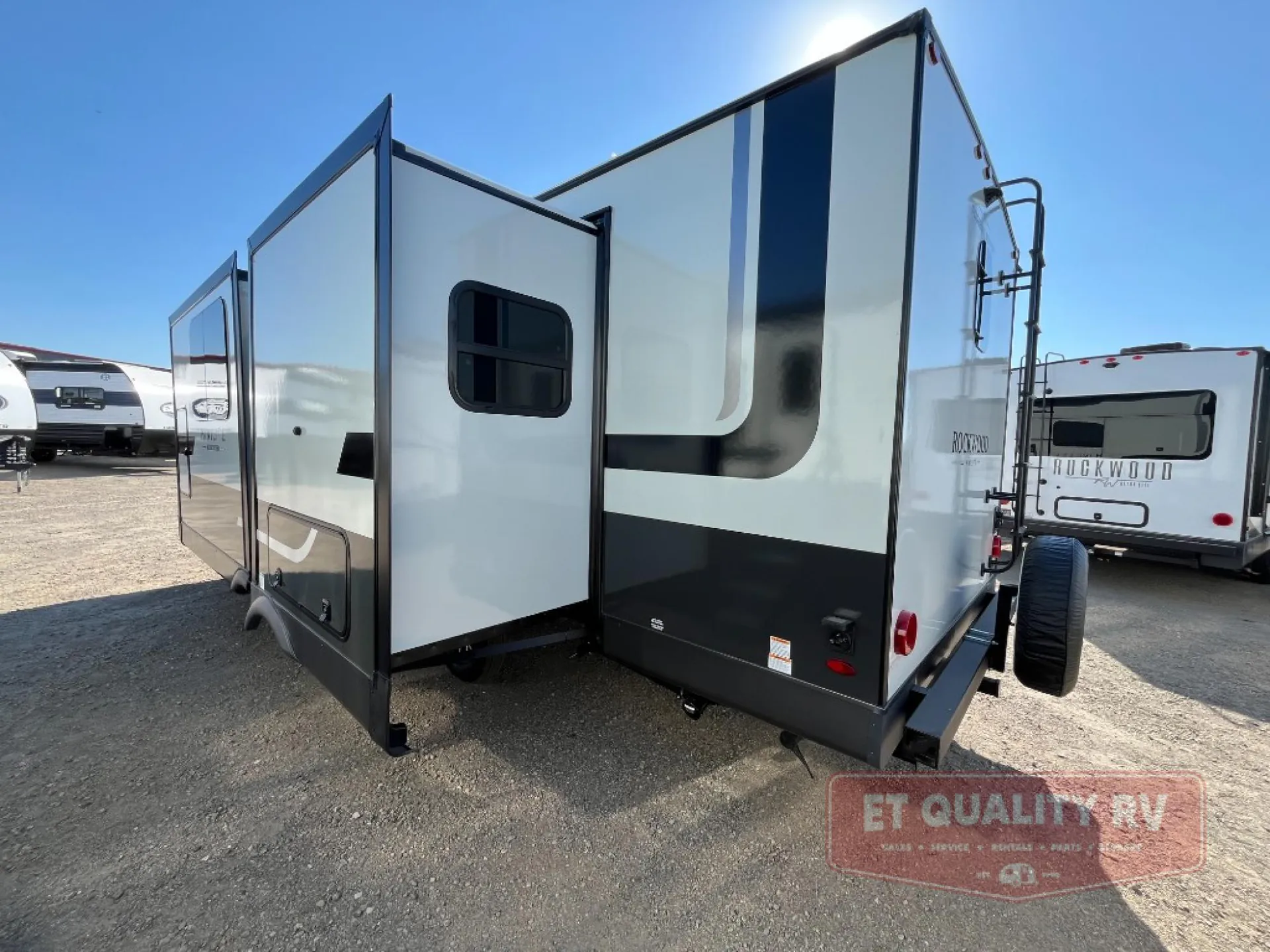 2027 Forest River Rockwood Mini Lite 2523MBR — Photo 5