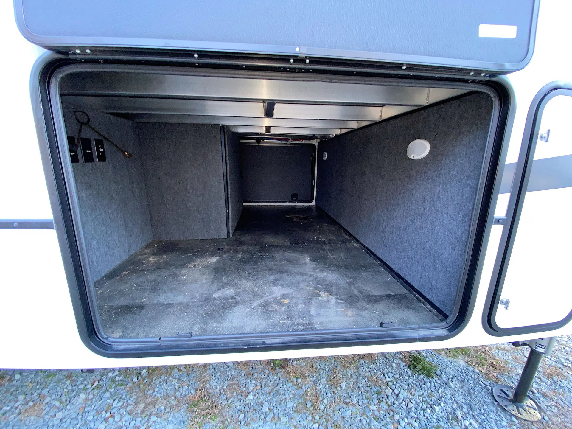 2023 Alliance RV Paradigm 310RL - Photo 4