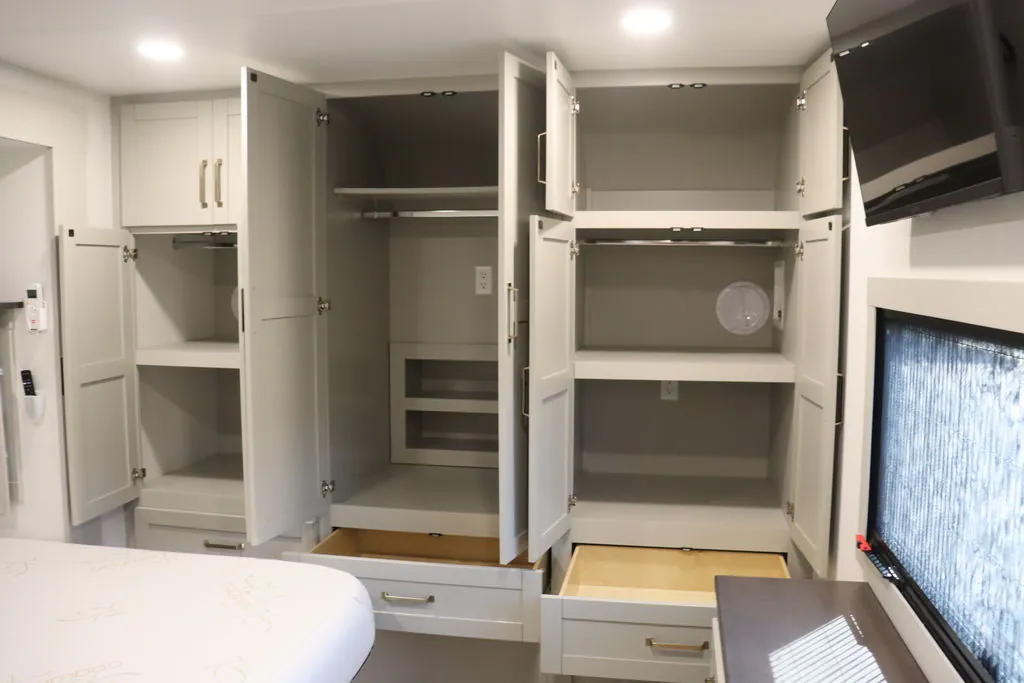 2026 Brinkley Model Z AIR 310, Photos photo 25
